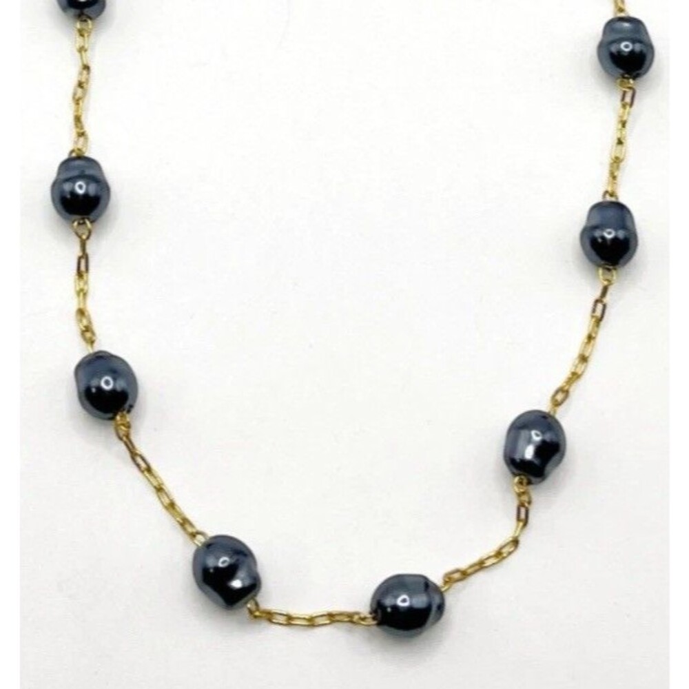 AVON Imitation Baroque Pearl Station Necklace Gold Tone Gray Black Freshwater